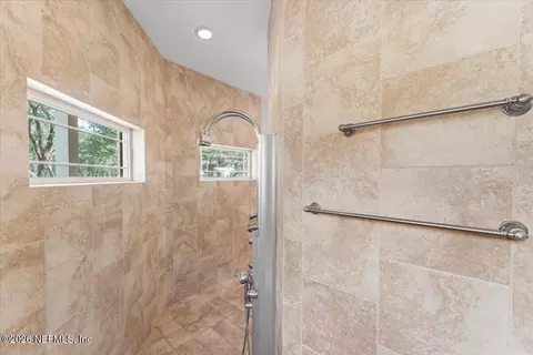 Bath - 3568 Stratton Rd, Jacksonville, FL 32221 photo 7 of 9