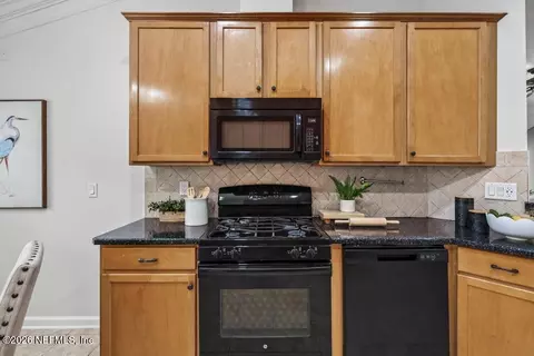 Kitchen - 7883 Chase Meadows Dr E, Jacksonville, FL 32256 photo 3 of 4