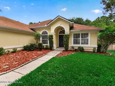 Exterior - 7883 Chase Meadows Dr E, Jacksonville, FL 32256 photo 6 of 9