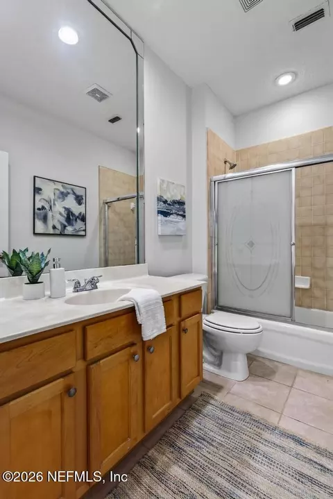 Bath - 7883 Chase Meadows Dr E, Jacksonville, FL 32256 photo 2 of 8