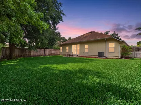 Exterior - 7883 Chase Meadows Dr E, Jacksonville, FL 32256 photo 4 of 9
