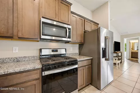 Kitchen - 86226 Mainline Rd, Yulee, FL 32097 photo 4 of 4