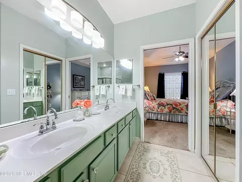 Bath - 2367 Old Pine Trl, Fleming Island, FL 32003 photo 3 of 5