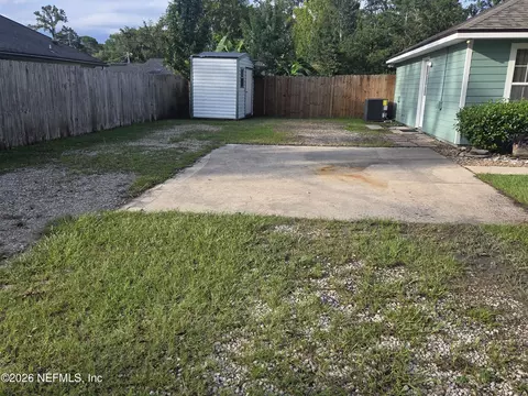 Exterior - 971 Florida St, Fleming Island, FL 32003 photo 4 of 4