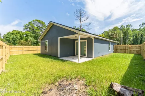 Exterior - 908 W 9th St, Saint Augustine, FL 32084 photo 1 of 5