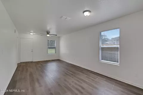 Living - 908 W 9th St, Saint Augustine, FL 32084 photo 1 of 6