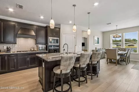 Kitchen - 517 Continuum Loop, Yulee, FL 32097 photo 7 of 7