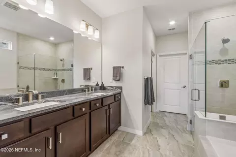 Bath - 517 Continuum Loop, Yulee, FL 32097 photo 1 of 3