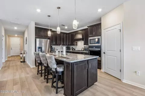 Kitchen - 517 Continuum Loop, Yulee, FL 32097 photo 1 of 7