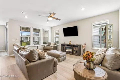 Living - 517 Continuum Loop, Yulee, FL 32097 photo 1 of 1