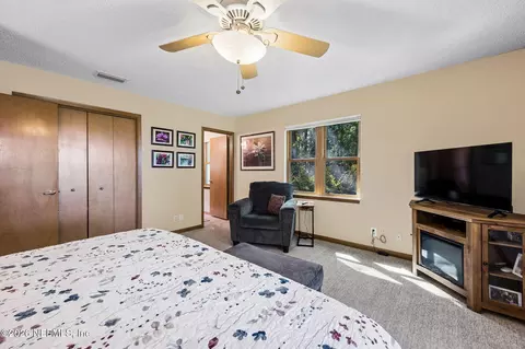 Bedroom - 85456 Miner Rd, Yulee, FL 32097 photo 4 of 6