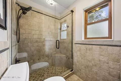 Bath - 85456 Miner Rd, Yulee, FL 32097 photo 3 of 4