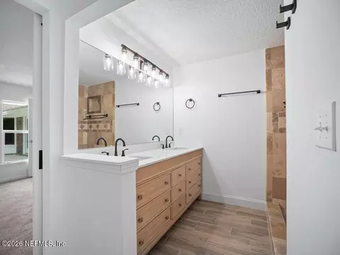Bath - 1877 Aba Dr, Orange Park, FL 32073 photo 4 of 7