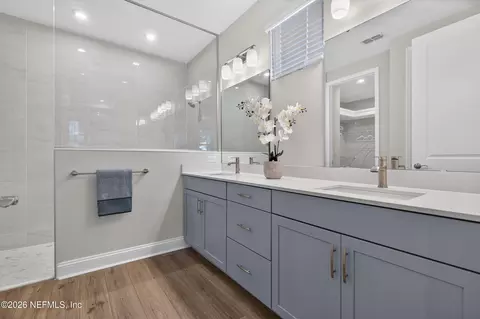 Bath - 359 Pinellas Way, Saint Johns, FL 32259 photo 1 of 4