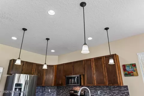 Kitchen - 55534 Deer Run Rd, Callahan, FL 32011 photo 9 of 14