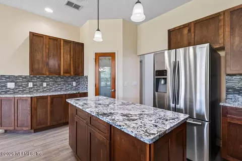 Kitchen - 55534 Deer Run Rd, Callahan, FL 32011 photo 12 of 14