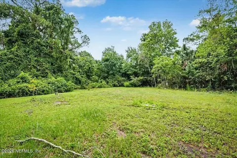 242 Yarbrough Cir, Saint Augustine, FL 32095 photo 3