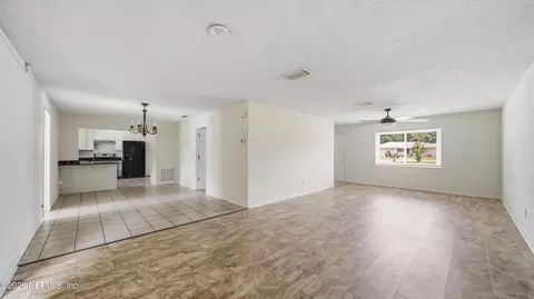 Living - 329 Palos Ct, Saint Augustine, FL 32086 photo 5 of 6
