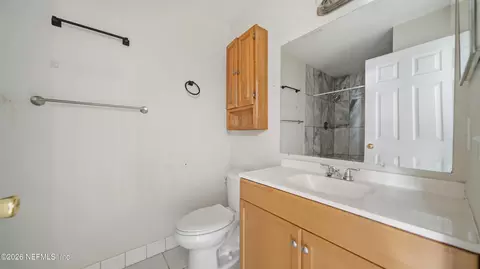 Bath - 329 Palos Ct, Saint Augustine, FL 32086 photo 1 of 2