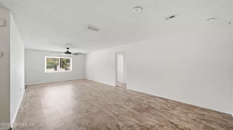 Living - 329 Palos Ct, Saint Augustine, FL 32086 photo 4 of 6