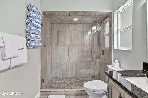 Bath - 212 Herada St, Saint Augustine, FL 32080 photo 2 of 4