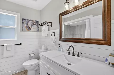 Bath - 212 Herada St, Saint Augustine, FL 32080 photo 3 of 4