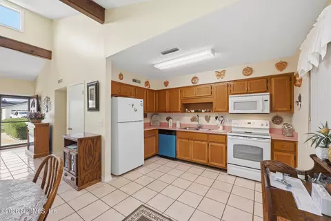 Kitchen - 1961 Swallow Run E, Orange Park, FL 32073 photo 1 of 2