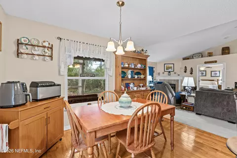 Dining - 124 Marsh Island Cir, Saint Augustine, FL 32095 photo 3 of 3