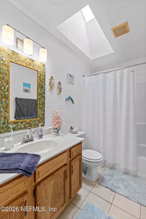 Bath - 124 Marsh Island Cir, Saint Augustine, FL 32095 photo 2 of 4
