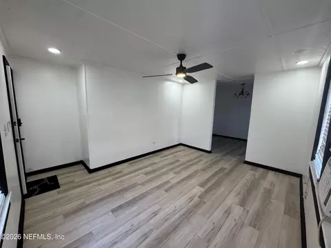 Living - 867 E Aiken St, Saint Augustine, FL 32084 photo 5 of 7