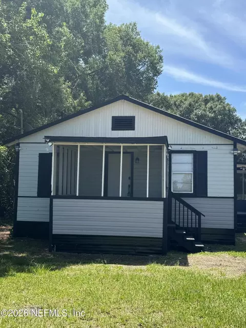 Exterior - 867 E Aiken St, Saint Augustine, FL 32084 photo 2 of 6