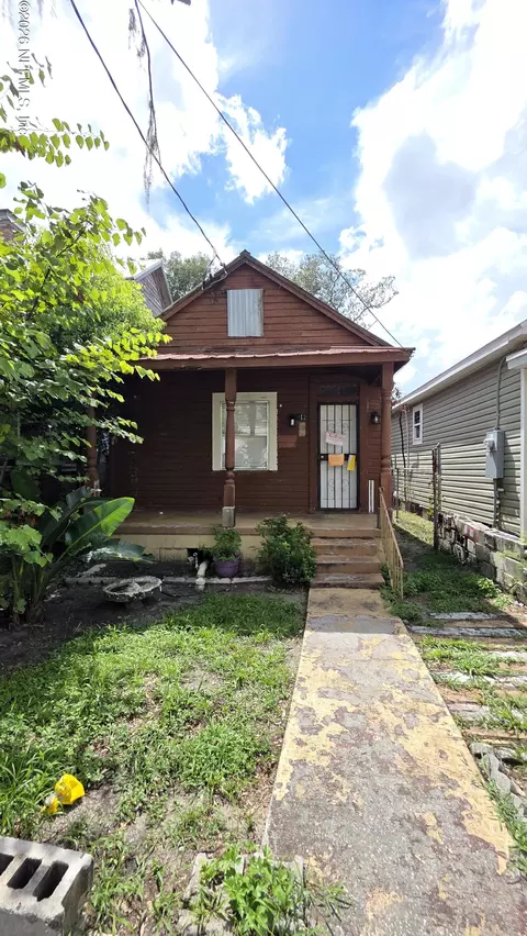 912 Ionia St, Jacksonville, FL 32206