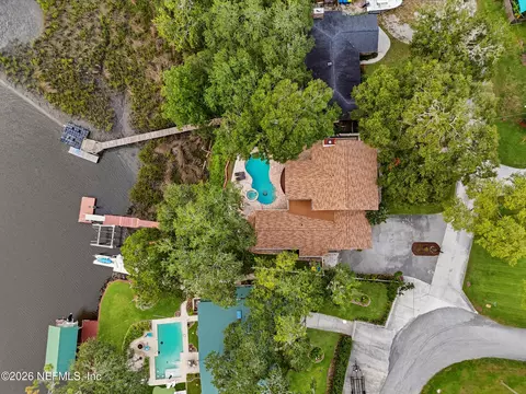 1722 Hammock Cir W, Jacksonville, FL 32225