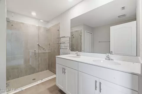 Bath - 780 Narvarez Ave, Saint Augustine, FL 32084 photo 1 of 3