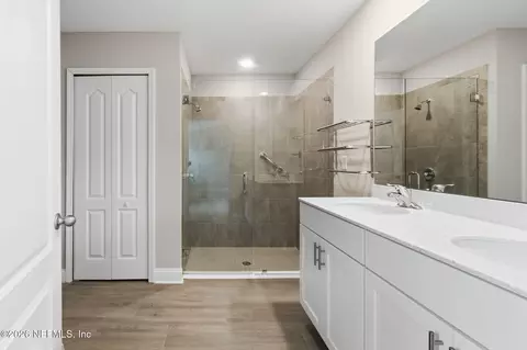 Bath - 780 Narvarez Ave, Saint Augustine, FL 32084 photo 2 of 3