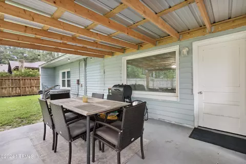 Exterior - 45180 Booth St, Callahan, FL 32011 photo 7 of 9