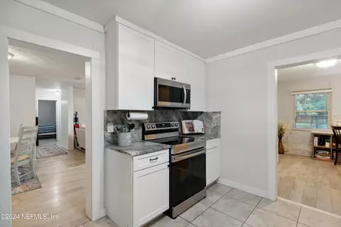 Kitchen - 45180 Booth St, Callahan, FL 32011 photo 4 of 5