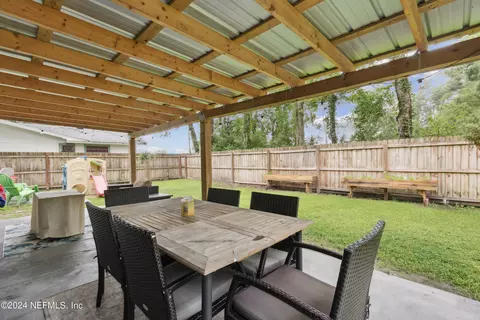 Exterior - 45180 Booth St, Callahan, FL 32011 photo 5 of 9