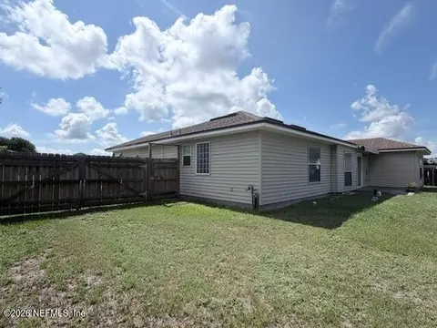 Exterior - 861653 Worthington Dr, Yulee, FL 32097 photo 4 of 7