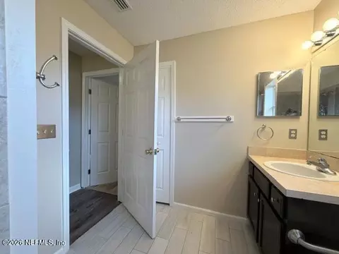 Bath - 861653 Worthington Dr, Yulee, FL 32097 photo 3 of 5