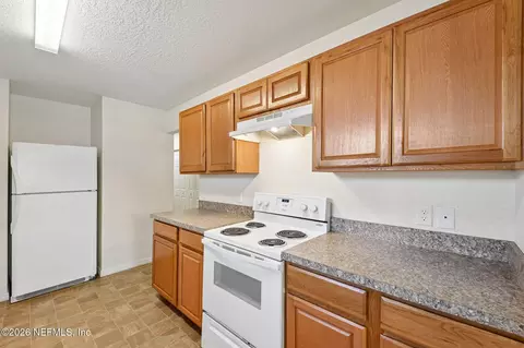 Kitchen - 154 Hurst St, Saint Augustine, FL 32084 photo 3 of 3