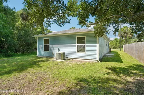 Exterior - 154 Hurst St, Saint Augustine, FL 32084 photo 3 of 6