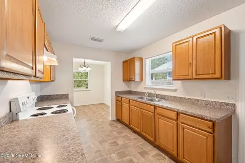 Kitchen - 154 Hurst St, Saint Augustine, FL 32084 photo 2 of 3