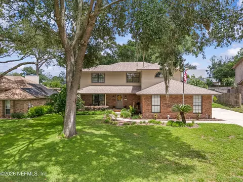 2159 Broad Water Dr, Jacksonville, FL 32225