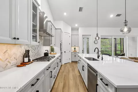 Kitchen - 162 Navigators Rd, Saint Johns, FL 32259 photo 5 of 7