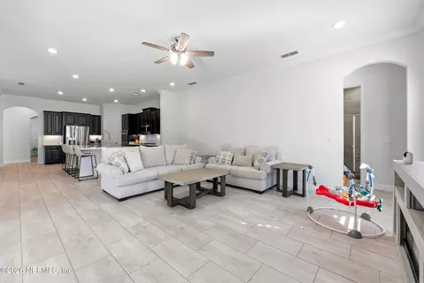 Living - 44 Brasilla Ave, Saint Augustine, FL 32095 photo 2 of 3