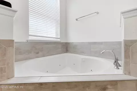 Bath - 44 Brasilla Ave, Saint Augustine, FL 32095 photo 6 of 10