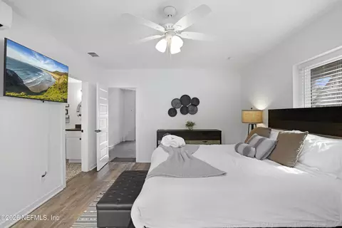 Bedroom - 34 E San Carlos Ave, Saint Augustine, FL 32084 photo 8 of 8