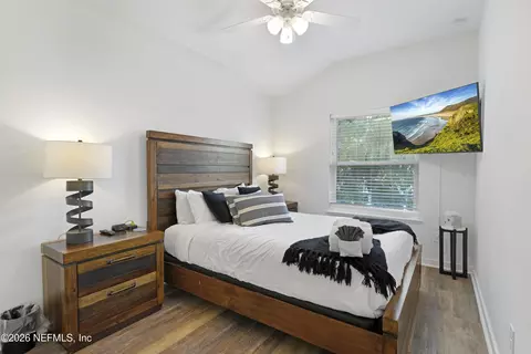 Bedroom - 34 E San Carlos Ave, Saint Augustine, FL 32084 photo 3 of 8