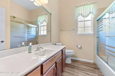 Bath - 795 Eagle Cove Dr, Fleming Island, FL 32003 photo 3 of 3